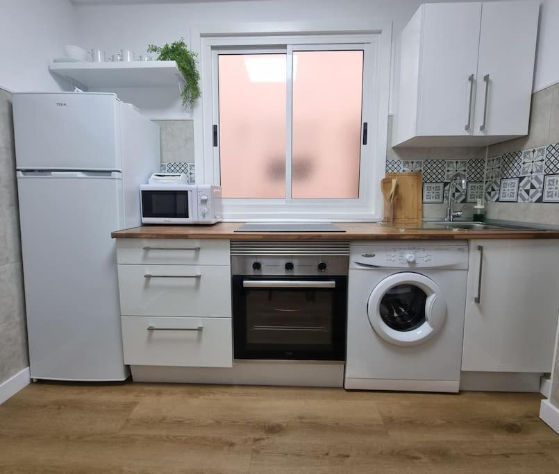 Aguadulce, Apto Santa Monica 2 Hab Con Terraza, Aire, Wifi, A 5 Min De La Playa Aguadulce  Εξωτερικό φωτογραφία